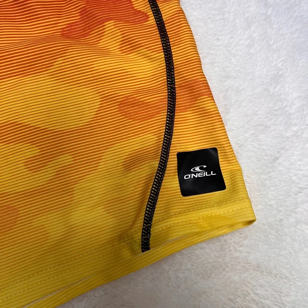 O'Neill Hyperfreak Camo Fade Boardshorts Men's Size 30‎ Sunset Orange Red NWOT